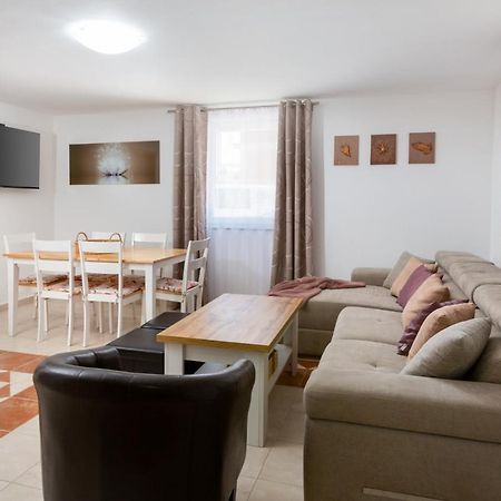 Vrdoljak Medulin Exteriör bild