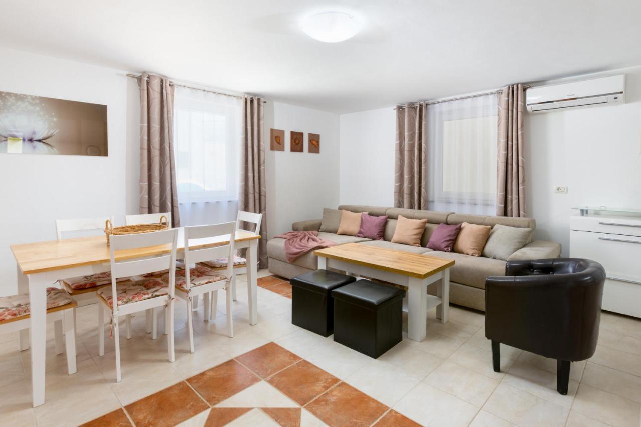 Vrdoljak Medulin Exteriör bild