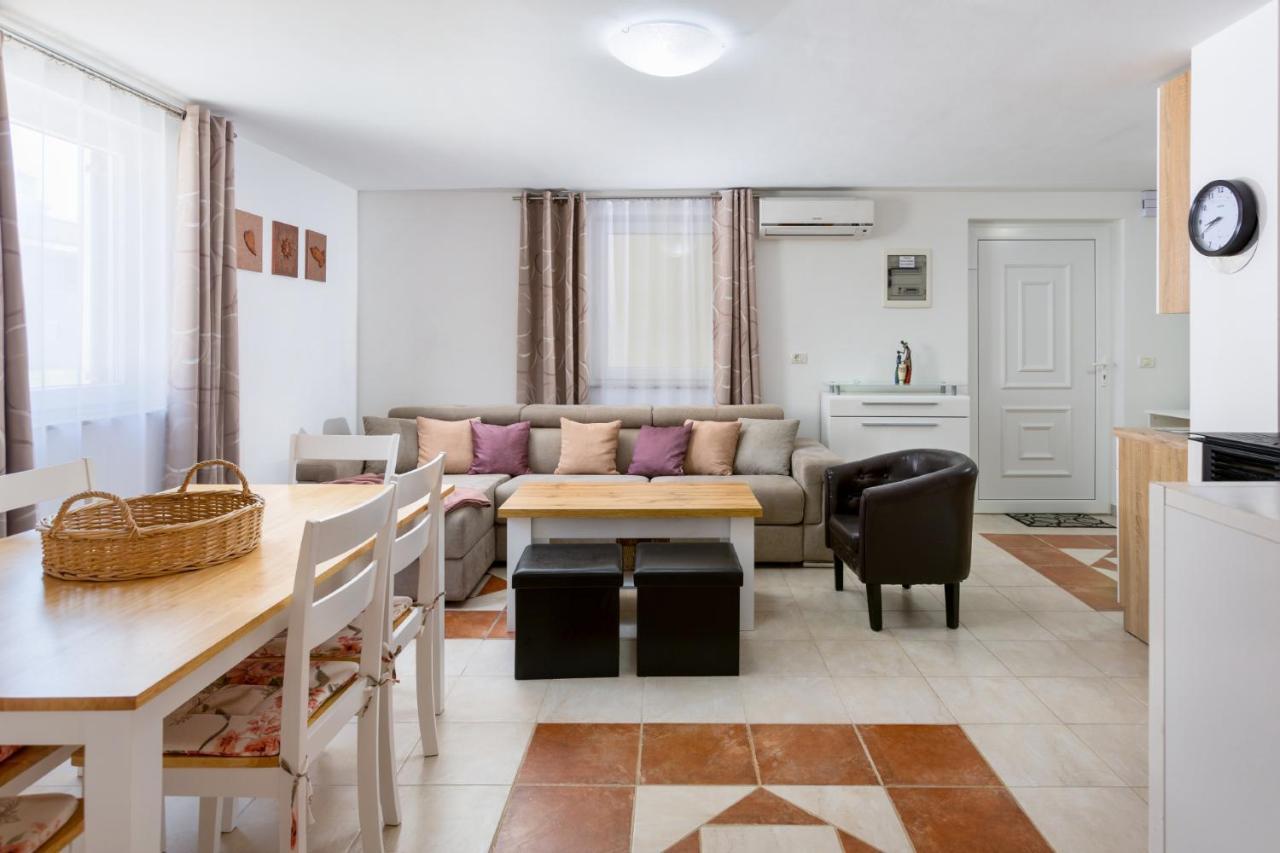 Vrdoljak Medulin Exteriör bild
